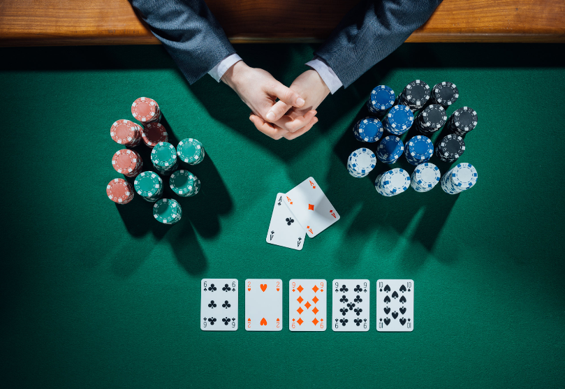 Vòng cược đầu tiên – Pre-Flop trong Poker Omaha